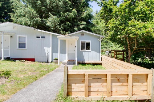 Strawberry Creek Cabin image 1